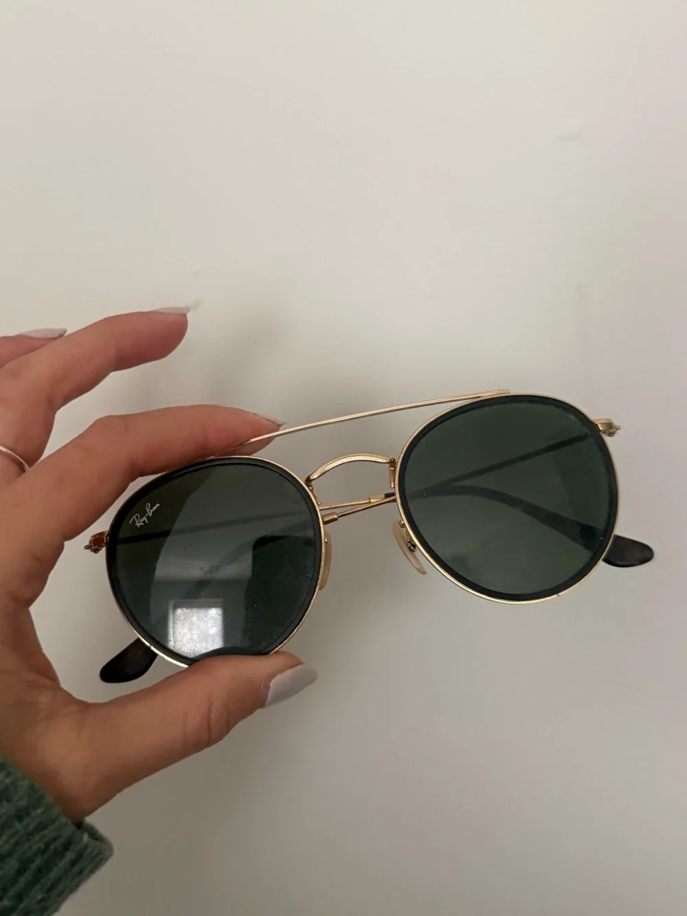 Ray-Ban Women's Gold Frame Round Sunglasses - Picture 4 of 5